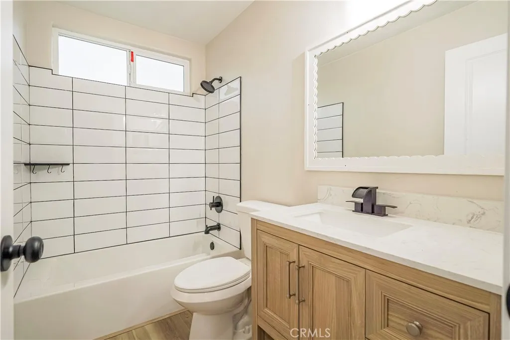 19228 Live Oak, Hesperia, California 92345 home-pic-26