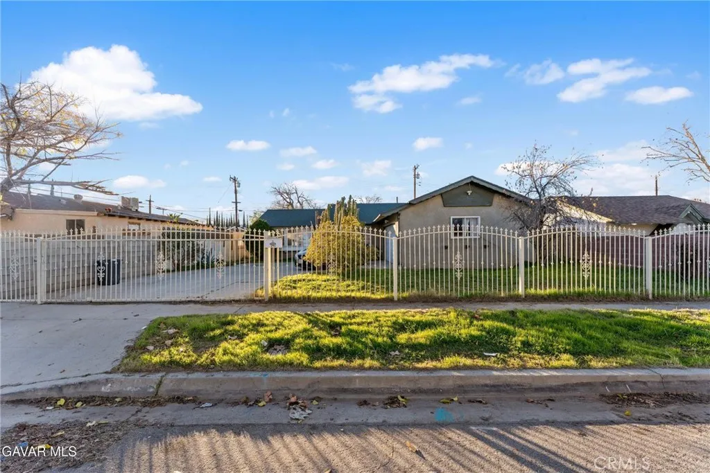 38609 Glenraven, Palmdale, California 93550 home-pic-2