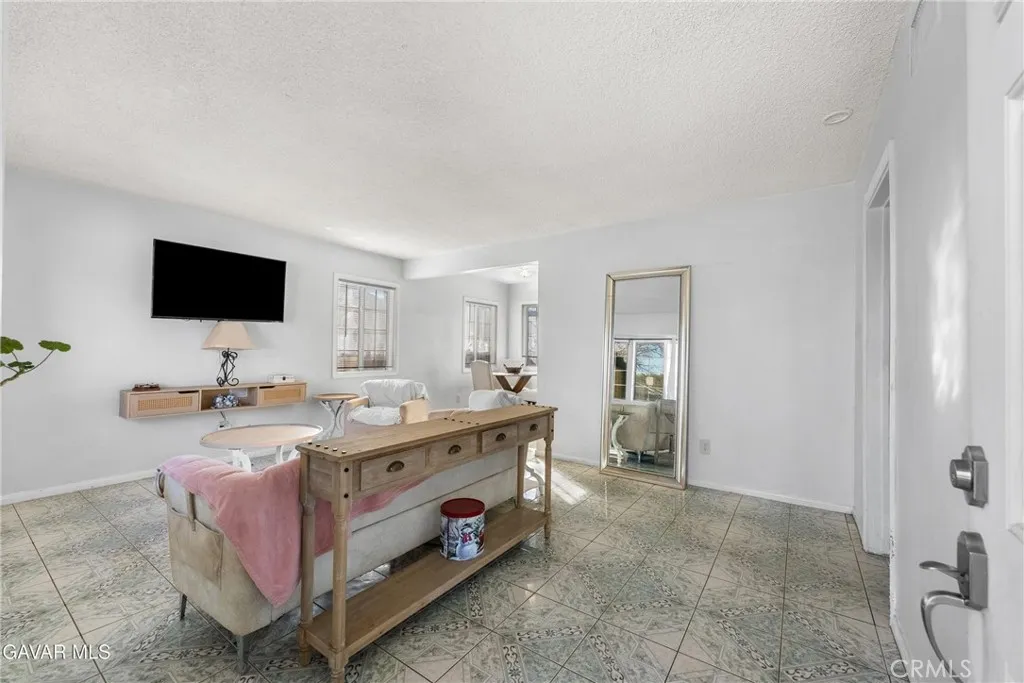 38609 Glenraven, Palmdale, California 93550 home-pic-17