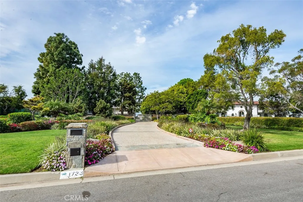 1733 Paseo Del Mar, Palos Verdes Estates, California 90274 home-pic-33