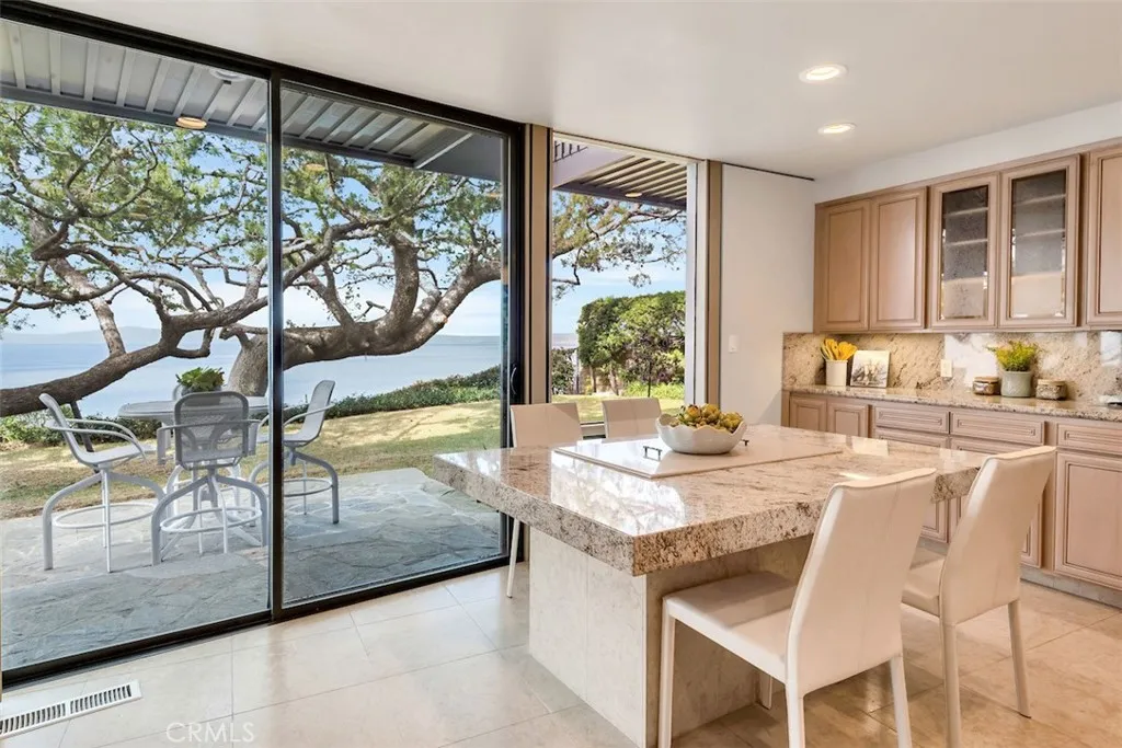 1733 Paseo Del Mar, Palos Verdes Estates, California 90274 home-pic-29