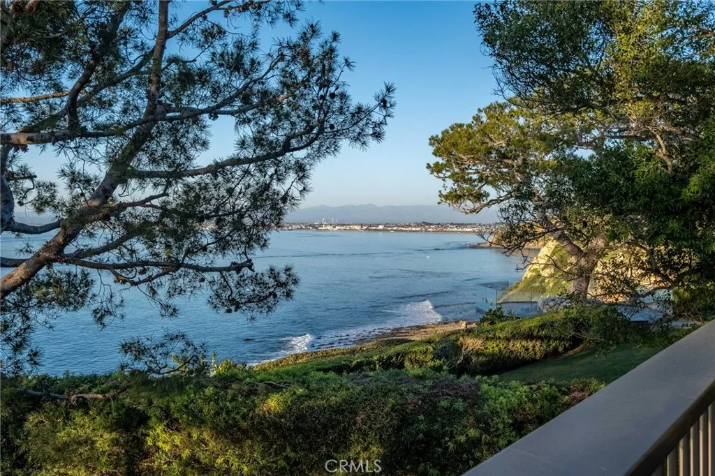 1733 Paseo Del Mar, Palos Verdes Estates, California 90274 home-pic-14