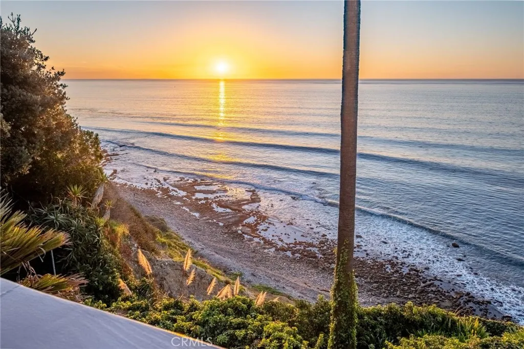 1733 Paseo Del Mar, Palos Verdes Estates, California 90274 home-pic-40