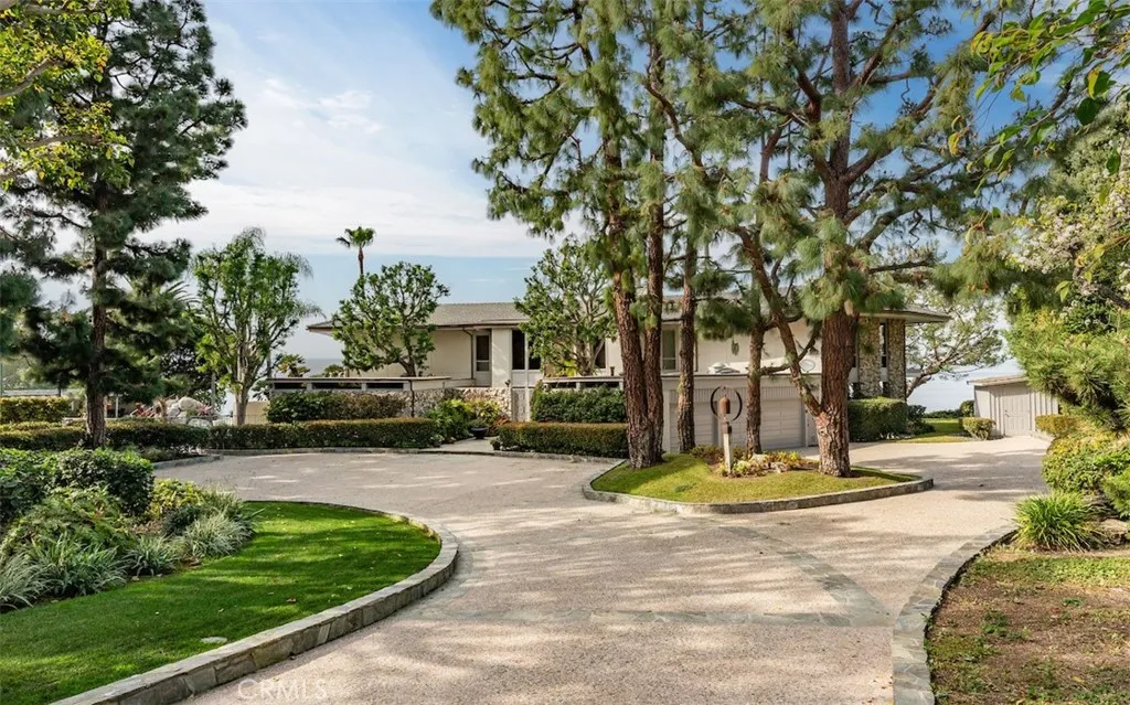 1733 Paseo Del Mar, Palos Verdes Estates, California 90274 home-pic-3