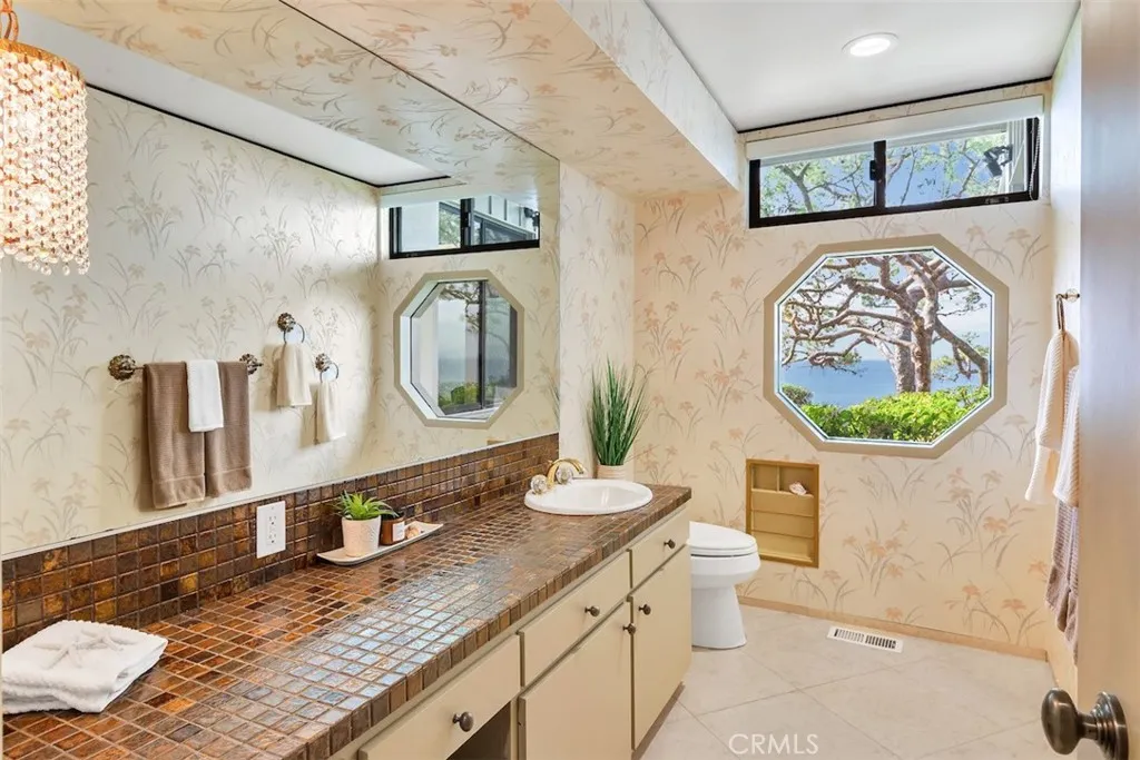 1733 Paseo Del Mar, Palos Verdes Estates, California 90274 home-pic-57