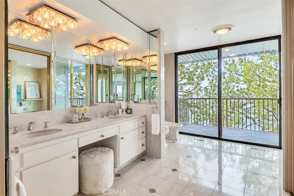 1733 Paseo Del Mar, Palos Verdes Estates, California 90274 home-pic-51