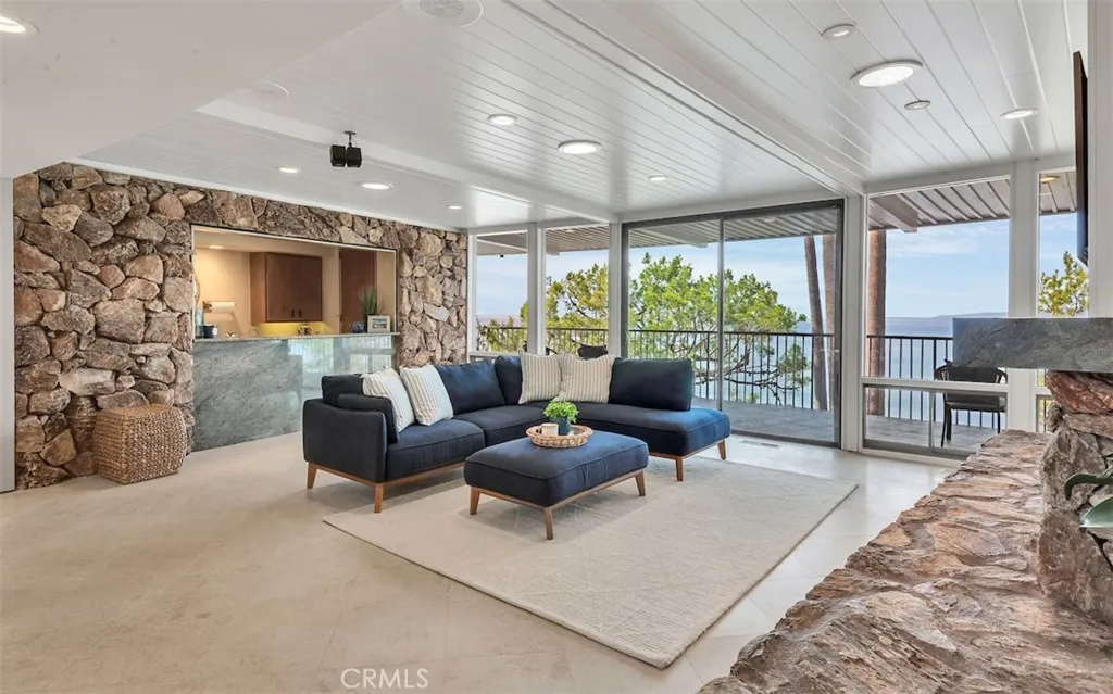 1733 Paseo Del Mar, Palos Verdes Estates, California 90274 home-pic-48