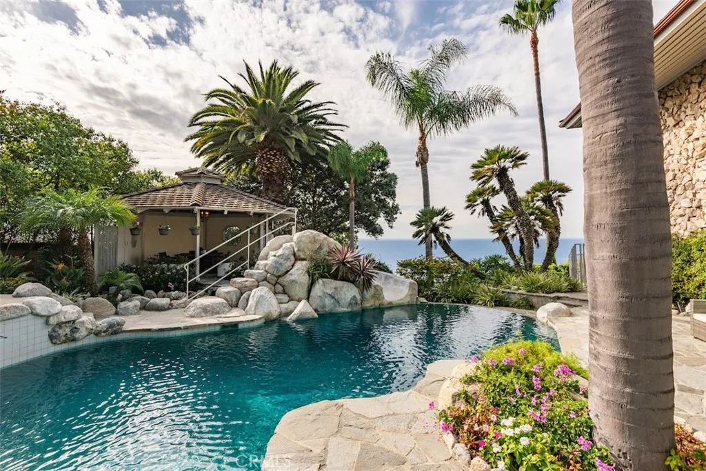 1733 Paseo Del Mar, Palos Verdes Estates, California 90274 home-pic-16