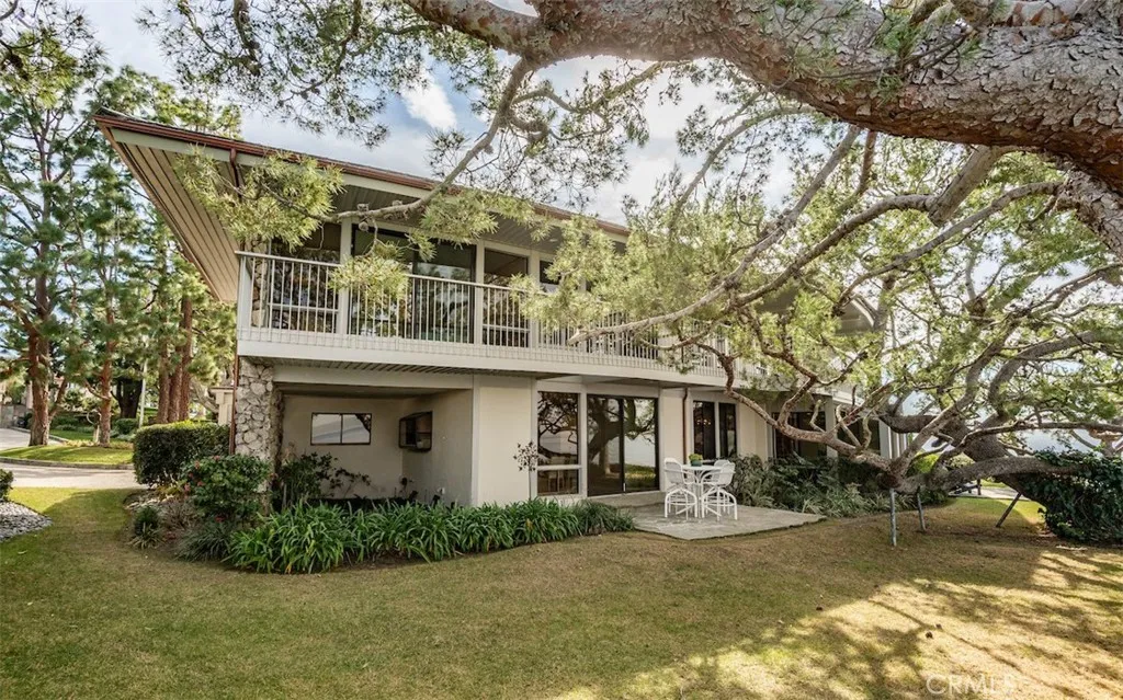 1733 Paseo Del Mar, Palos Verdes Estates, California 90274 home-pic-60