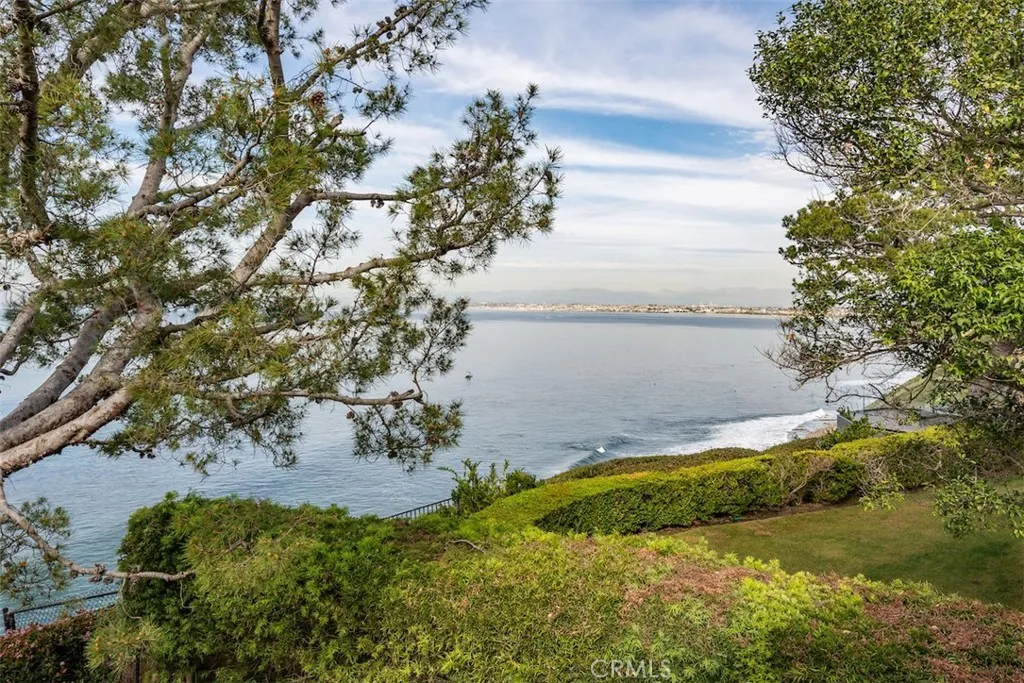 1733 Paseo Del Mar, Palos Verdes Estates, California 90274 home-pic-53