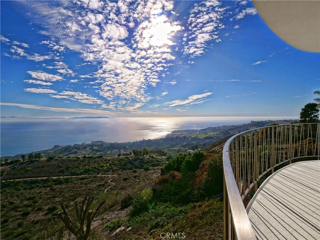 43 Oceanaire Drive, Rancho Palos Verdes, California 90275 home-pic-3