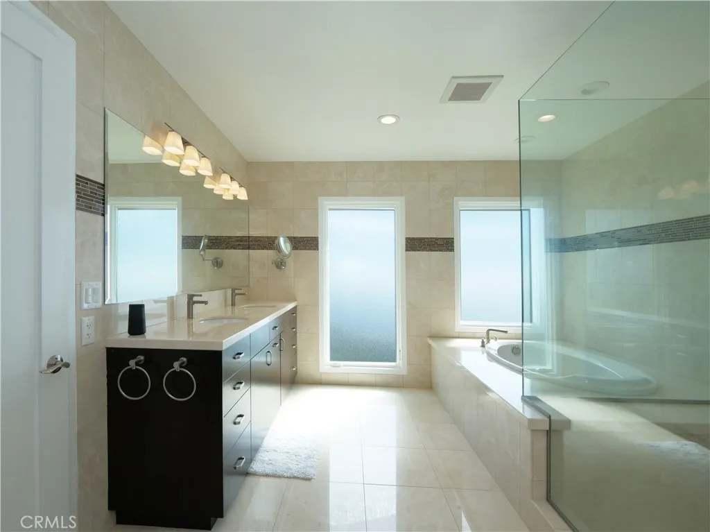 43 Oceanaire Drive, Rancho Palos Verdes, California 90275 home-pic-11
