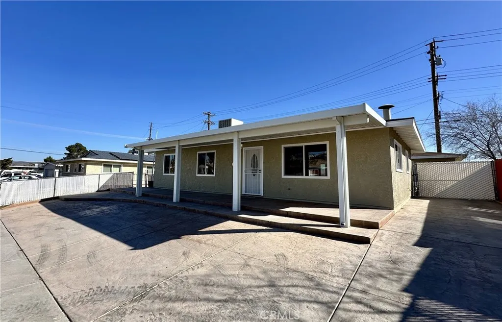 621 Stevens, Barstow, California 92311 home-pic-3