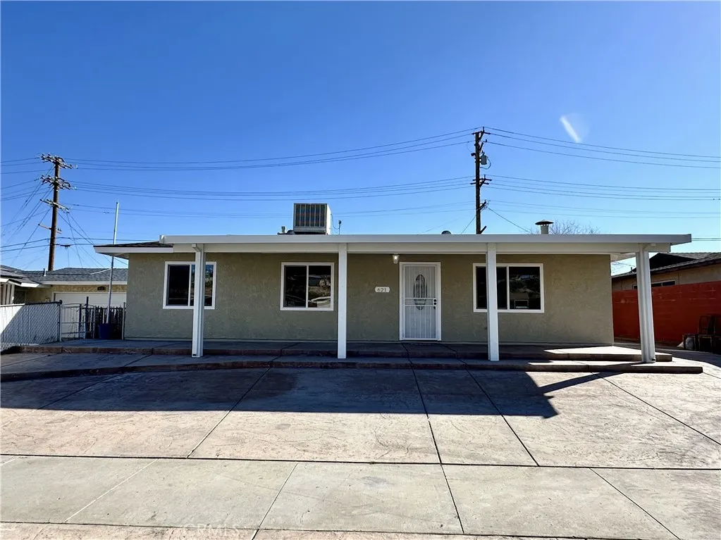 621 Stevens, Barstow, California 92311 home-pic-2