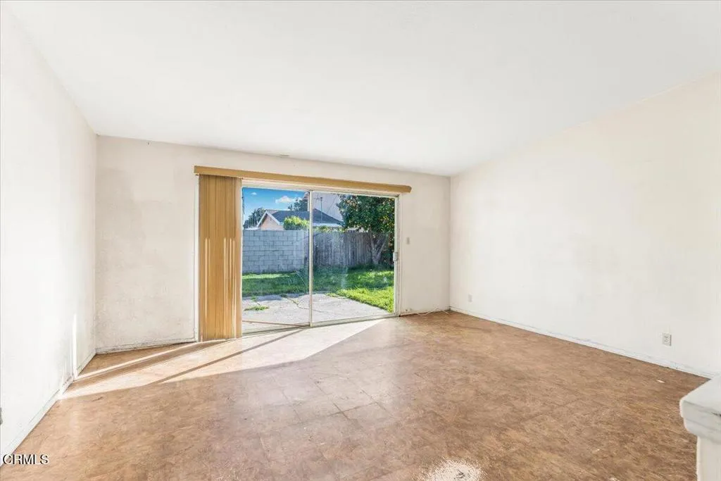 1820 Claremont Drive, Oxnard, California 93035 home-pic-10