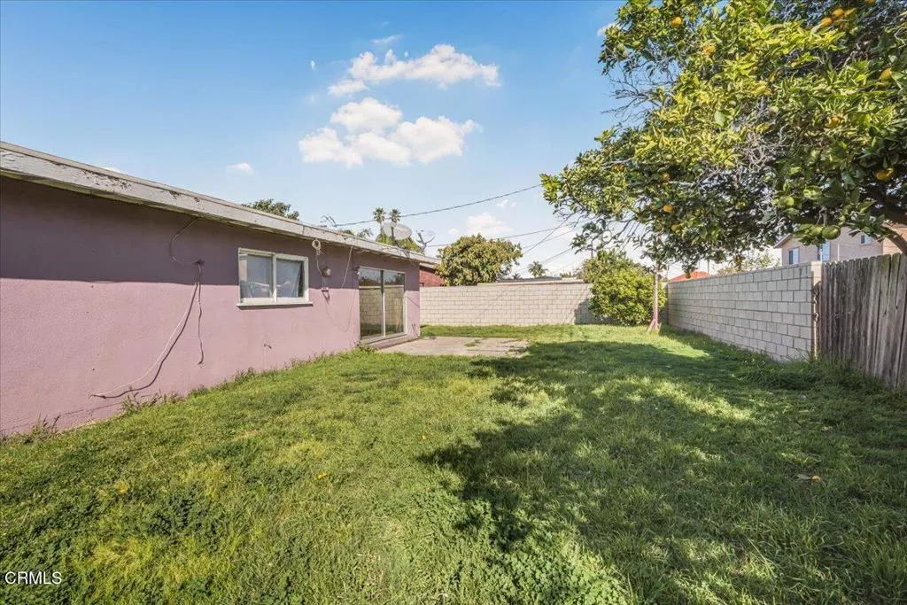 1820 Claremont Drive, Oxnard, California 93035 home-pic-26