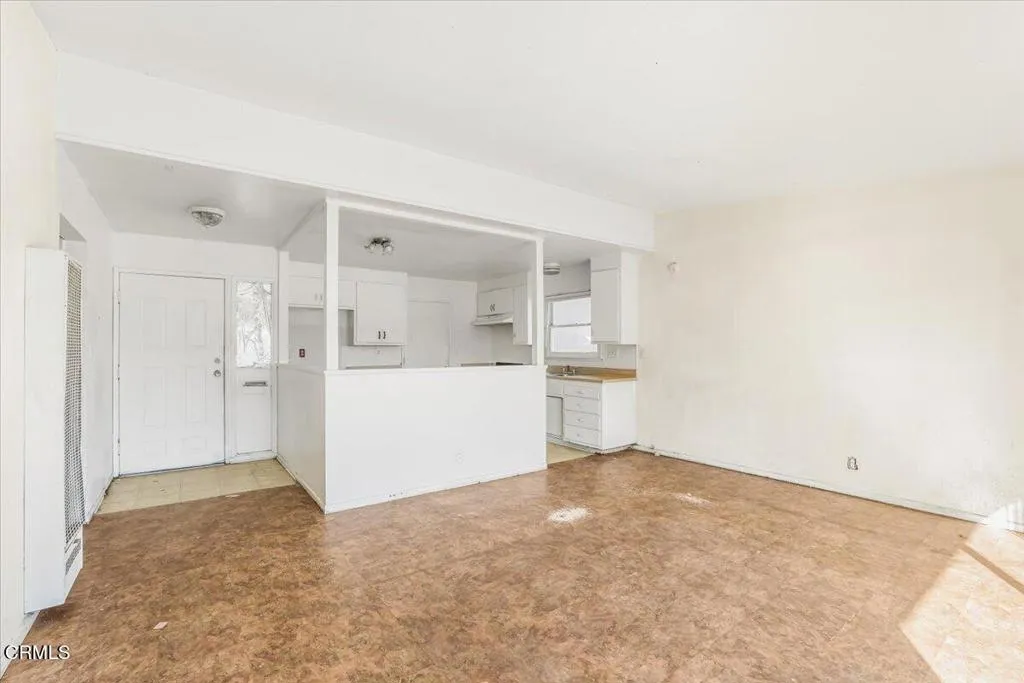 1820 Claremont Drive, Oxnard, California 93035 home-pic-5