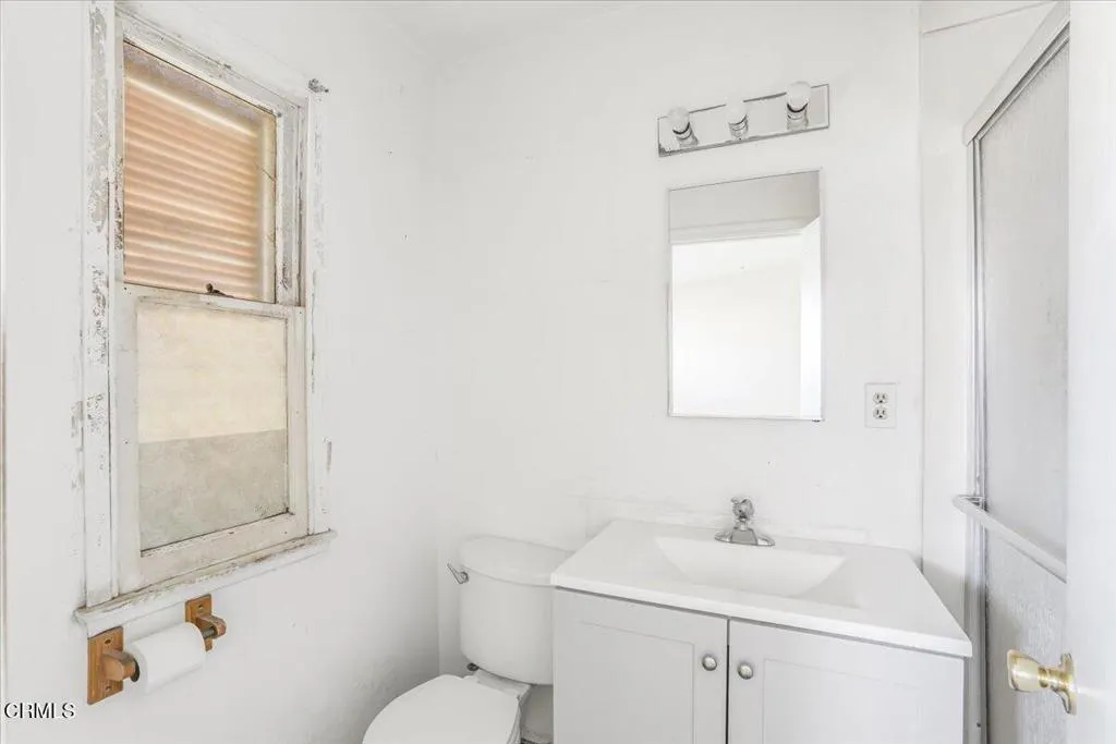 1820 Claremont Drive, Oxnard, California 93035 home-pic-16