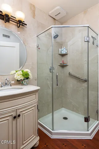 228 Oaks Ave 025-mls