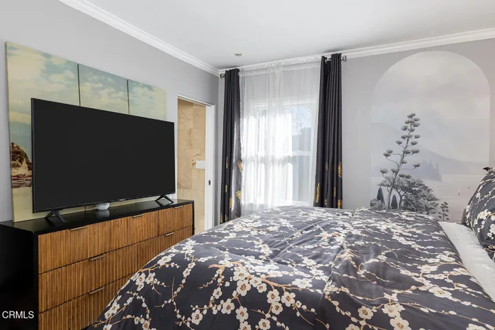 228 Oaks Ave 015-mls