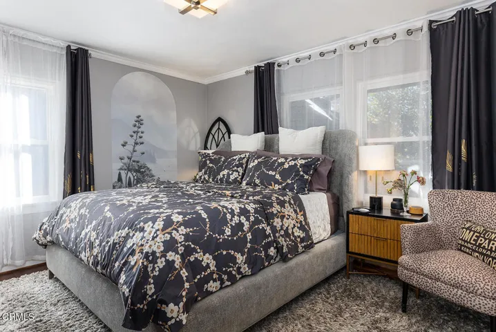 228 Oaks Ave 014-mls