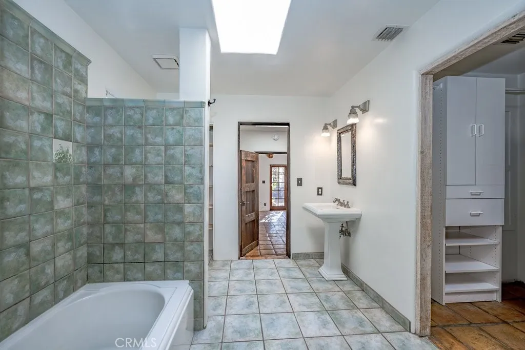 281 San Gabriel Court, Sierra Madre, California 91024 home-pic-41