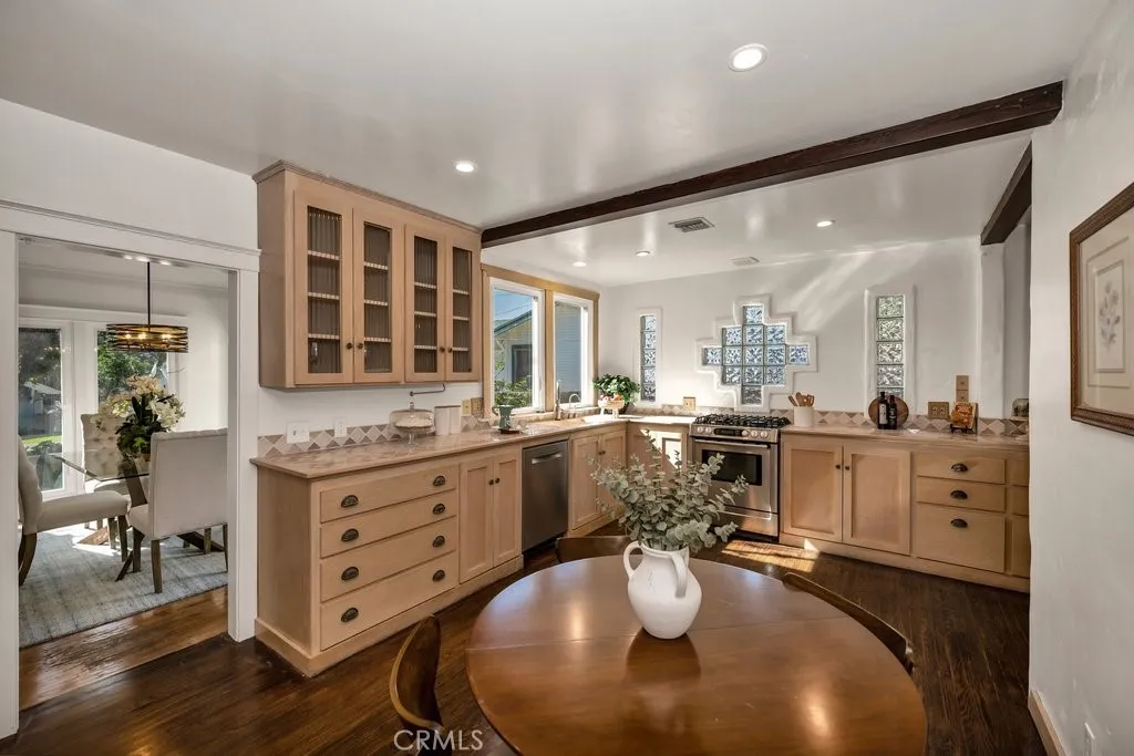281 San Gabriel Court, Sierra Madre, California 91024 home-pic-13