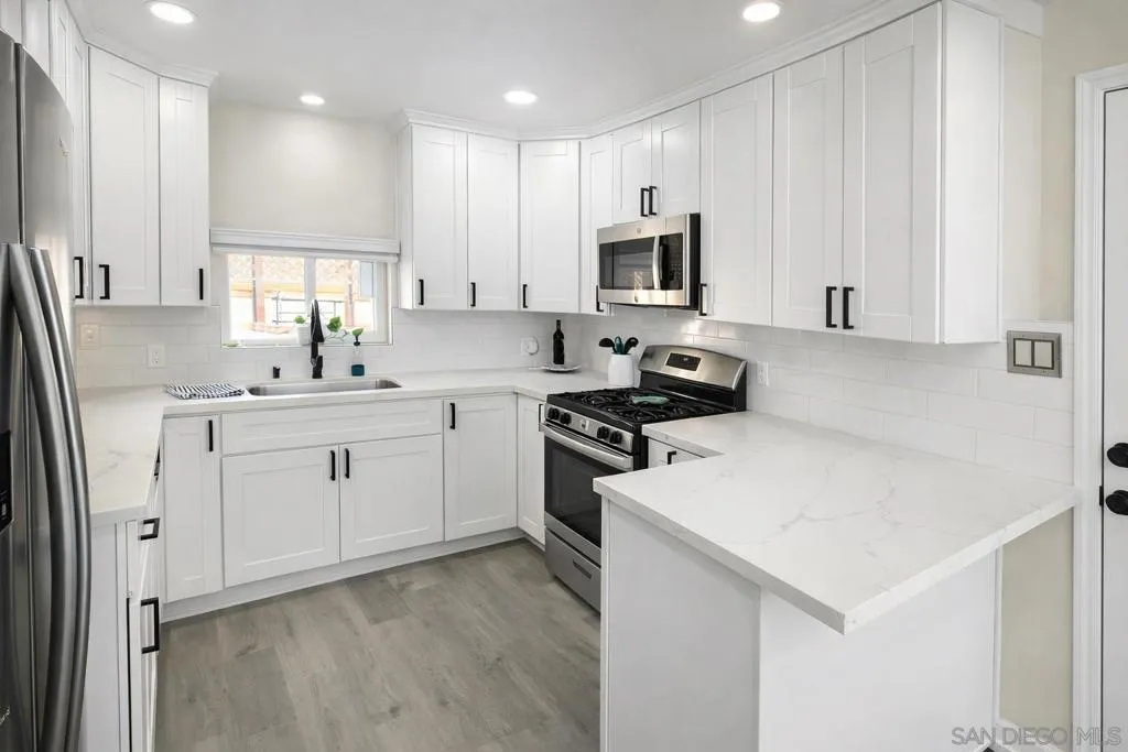 8587 Alpine Ave, La Mesa, California 91941 home-pic-3