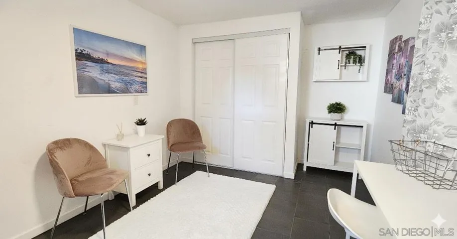 Detached Bonus Room/Bedroom #3