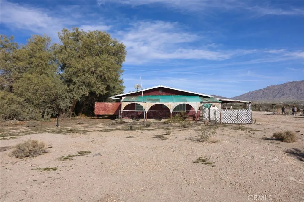 88020 Amboy, 29 Palms, California 92277 home-pic-2