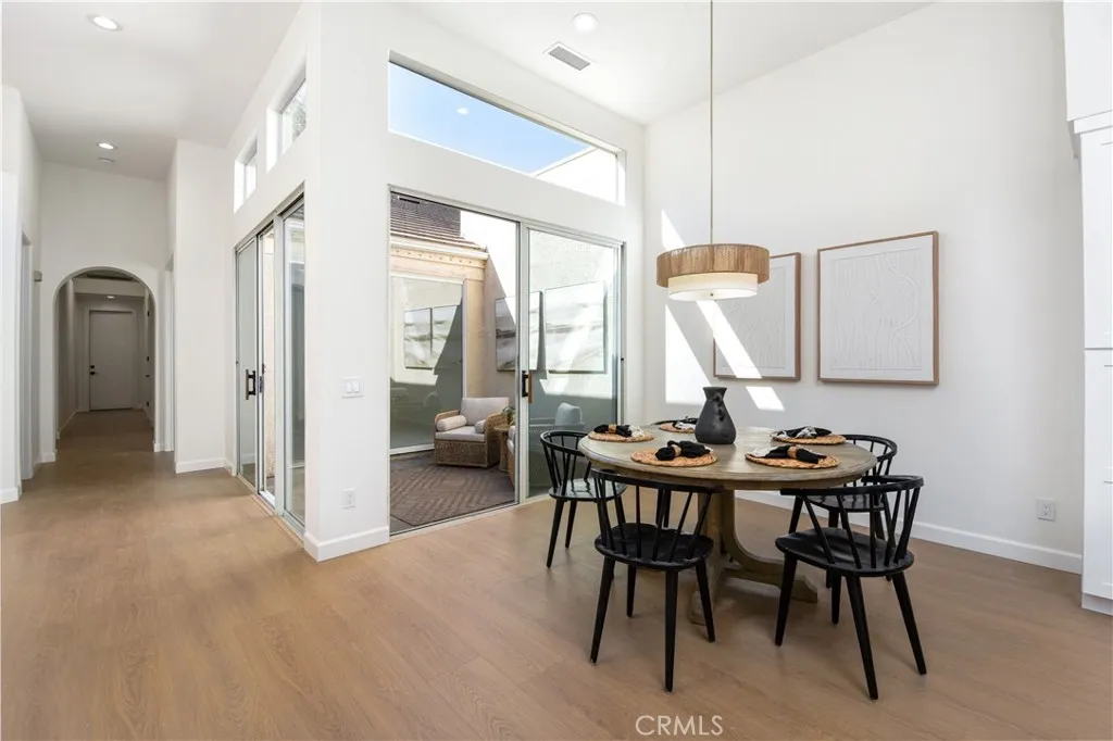 38749 Muirfield Drive, Murrieta, California 92562 home-pic-13