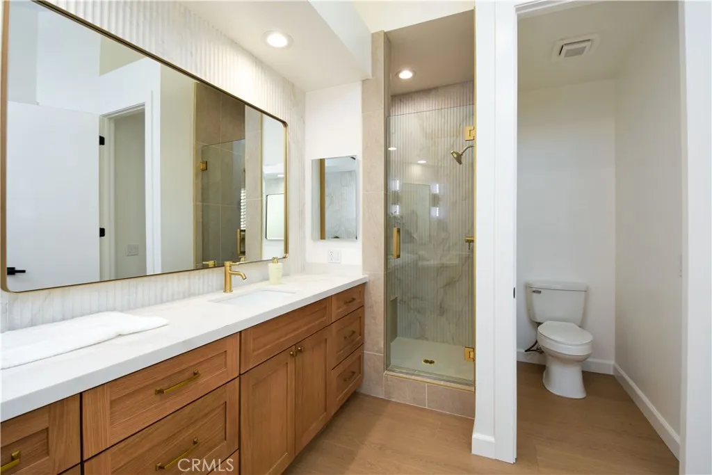 38749 Muirfield Drive, Murrieta, California 92562 home-pic-25