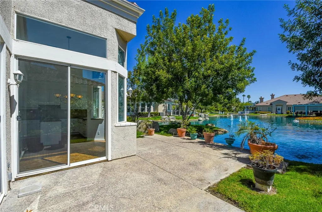 38749 Muirfield Drive, Murrieta, California 92562 home-pic-32