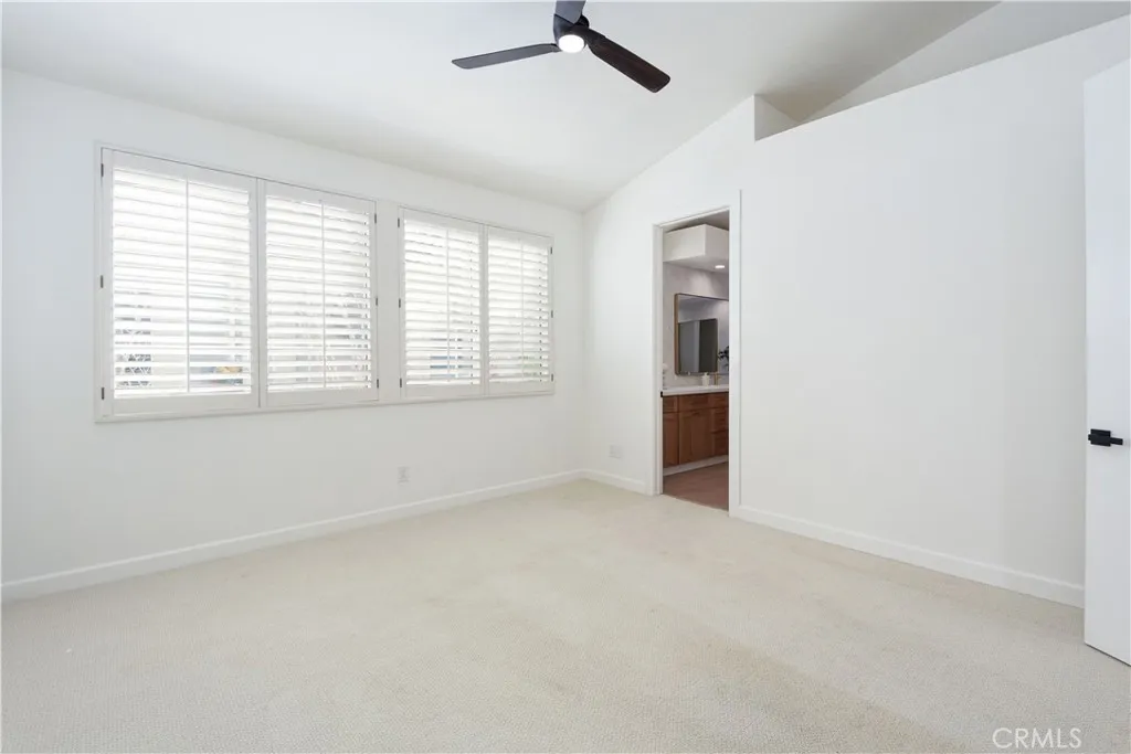 38749 Muirfield Drive, Murrieta, California 92562 home-pic-20