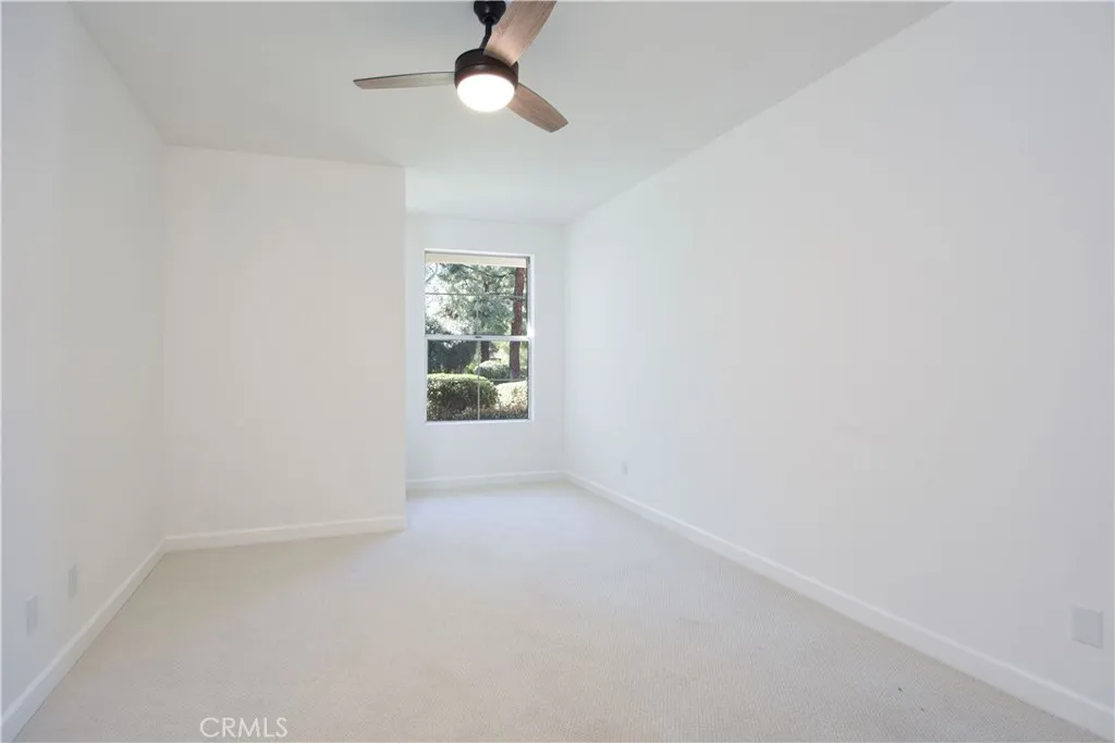 38749 Muirfield Drive, Murrieta, California 92562 home-pic-27