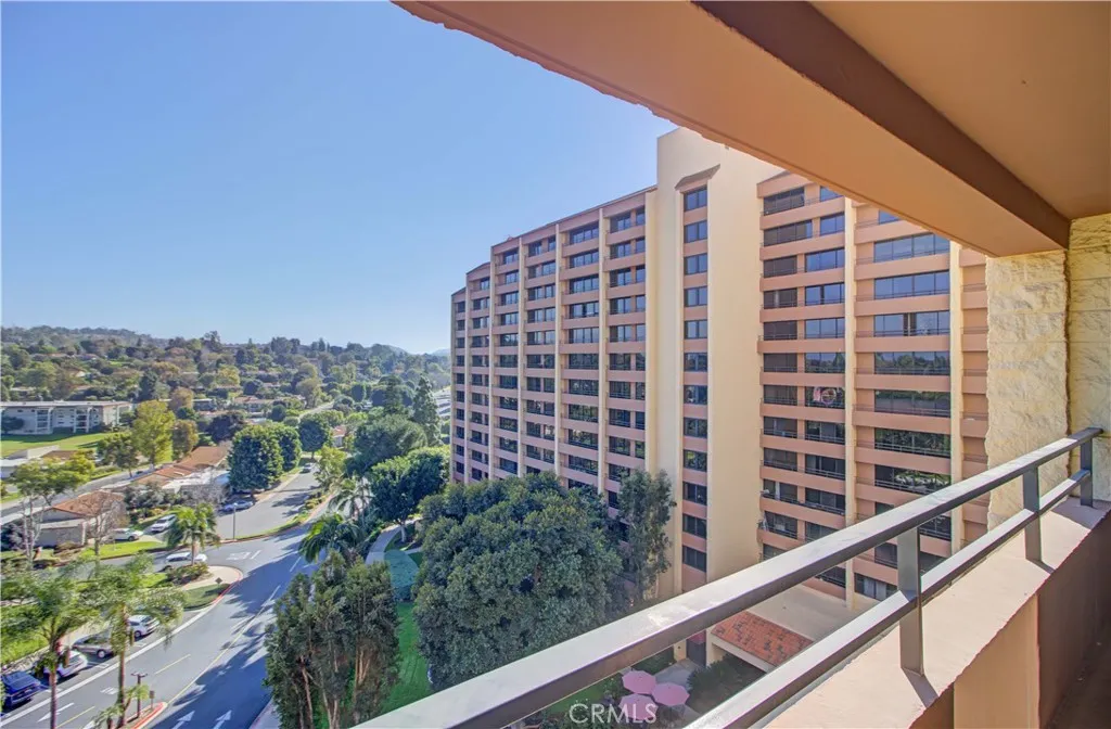 24055 Paseo Del Lago 908, Laguna Woods, California 92637 home-pic-4