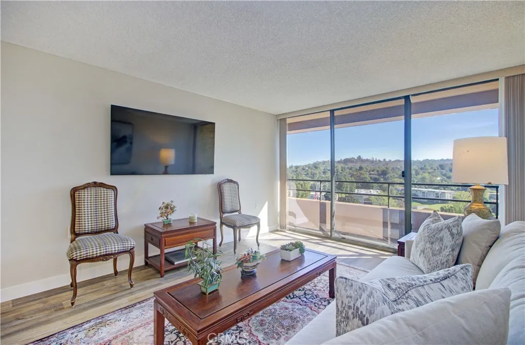 24055 Paseo Del Lago 908, Laguna Woods, California 92637 home-pic-6