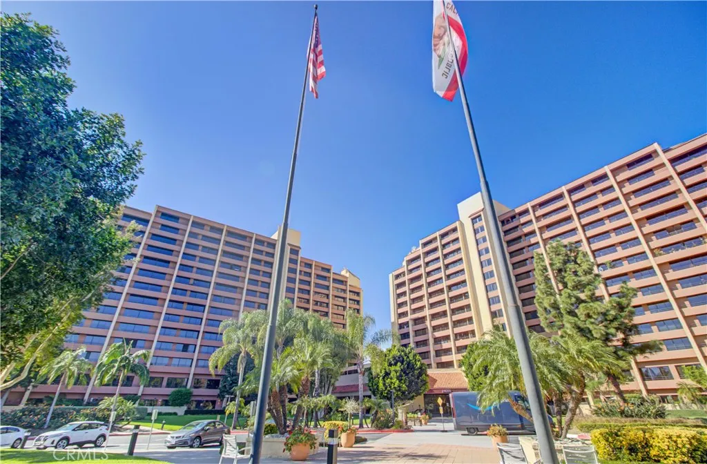 24055 Paseo Del Lago 908, Laguna Woods, California 92637 home-pic-1