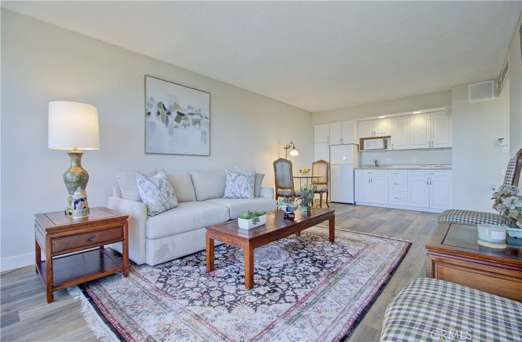 24055 Paseo Del Lago 908, Laguna Woods, California 92637 home-pic-7