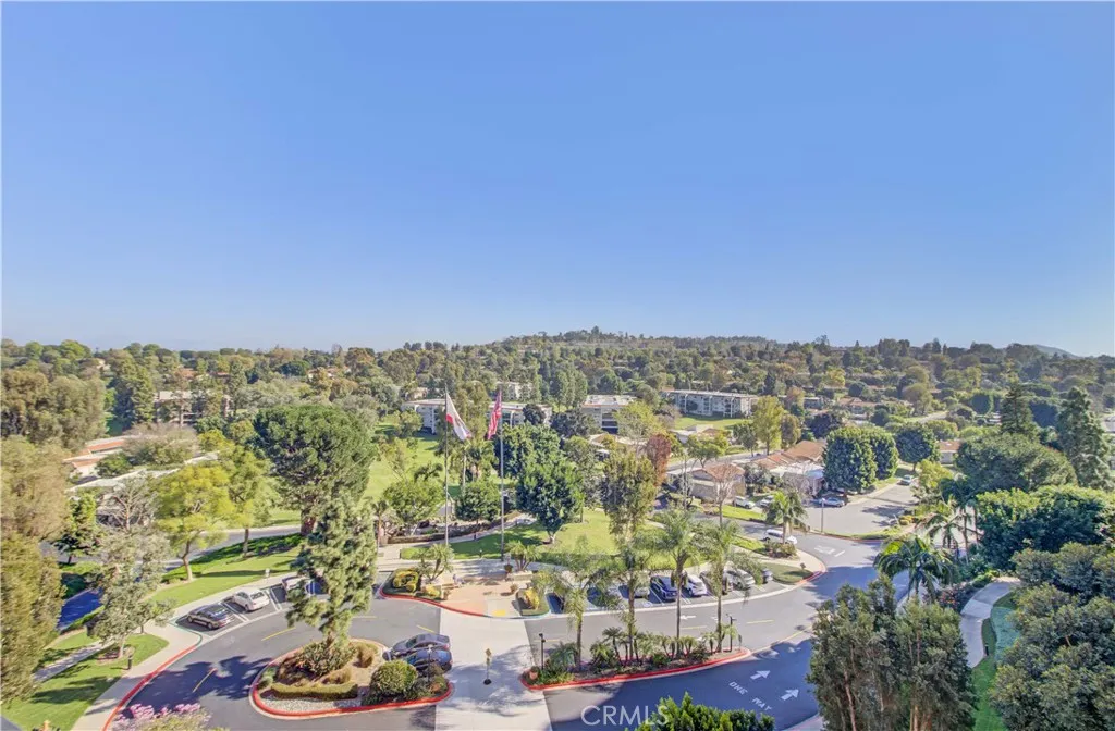 24055 Paseo Del Lago 908, Laguna Woods, California 92637 home-pic-2