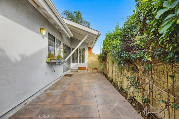 10661 Chestnut St, Cypress, California 90630