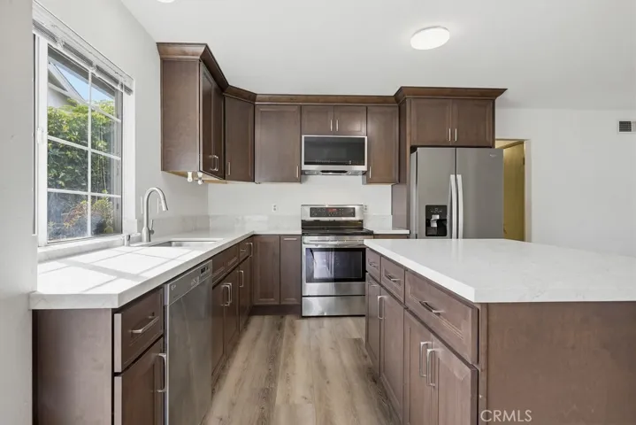 10661 Chestnut St, Cypress, California 90630