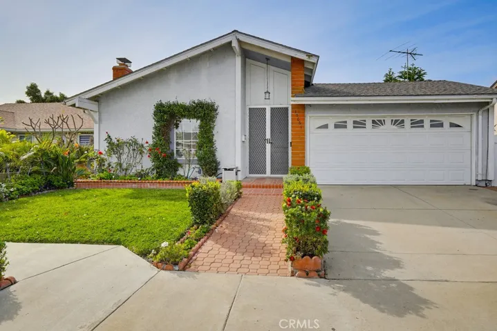 10661 Chestnut St, Cypress, California 90630