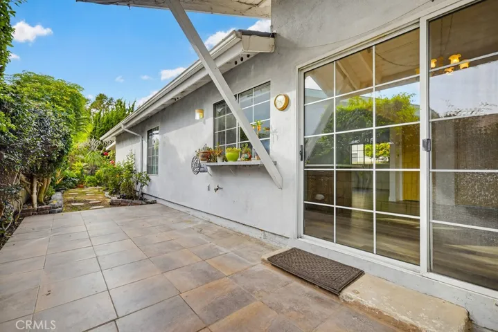 10661 Chestnut St, Cypress, California 90630