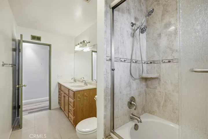 10661 Chestnut St, Cypress, California 90630