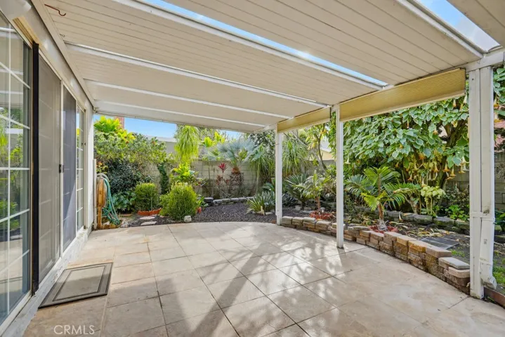 10661 Chestnut St, Cypress, California 90630