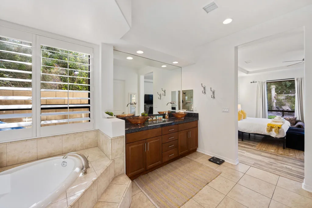 81084 Falling Leaf Court, Indio, California 92201 home-pic-29