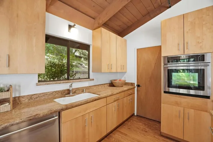 101 Ravinia Way, Los Gatos, California 95032