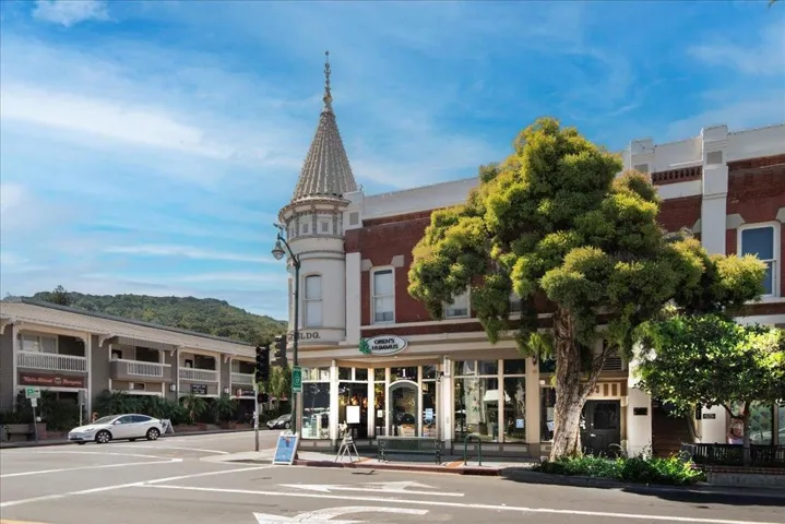 101 Ravinia Way, Los Gatos, California 95032