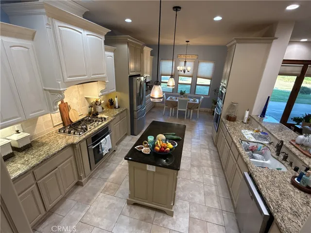 Kitchen with Island